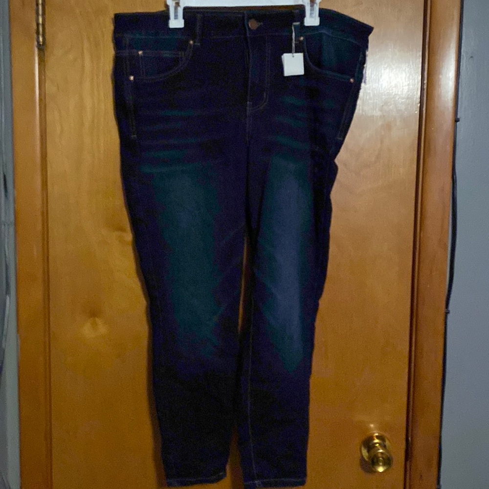 Maurice’s Everflex high rise jeans. Dark wash. NWT. Size 20.